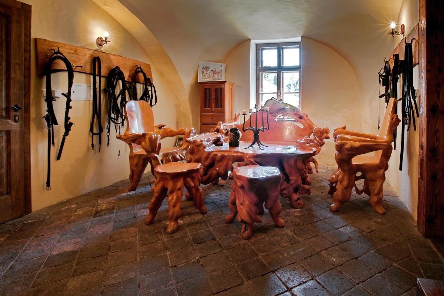 Dvur Olsiny -Hotel And Horse-Riding Karvina Bagian luar foto